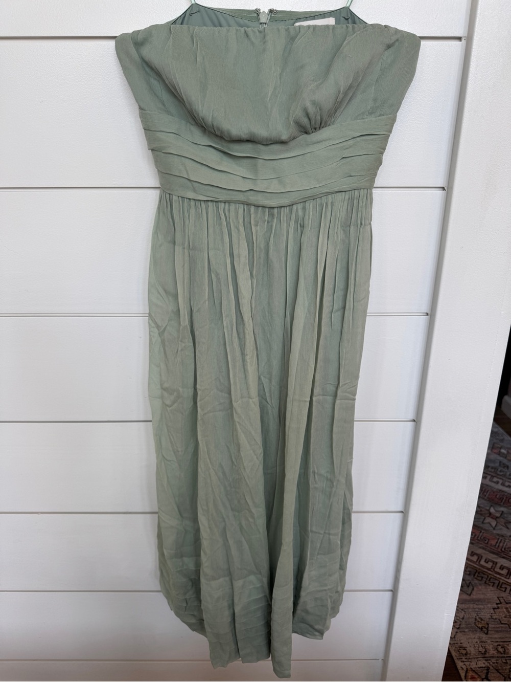 J.Crew Strapless Sage Green 100% Silk Mini Dress
Size 0